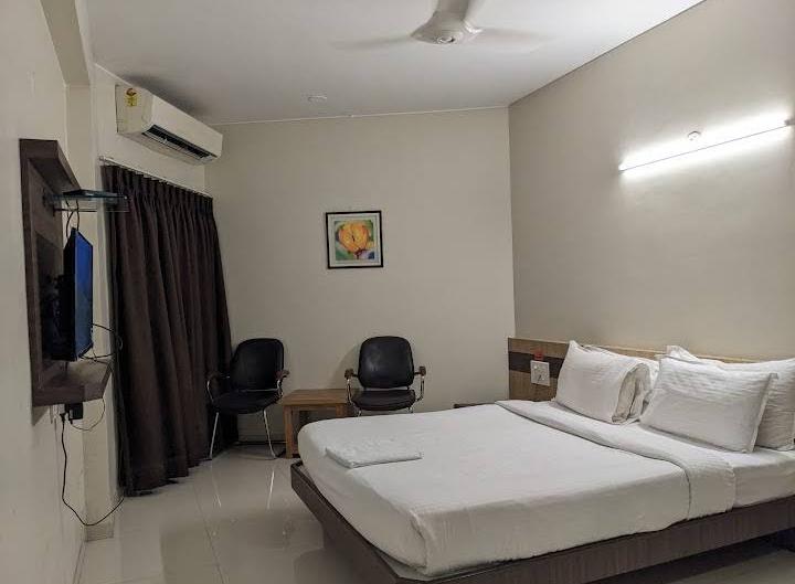 2 members AC Rooms